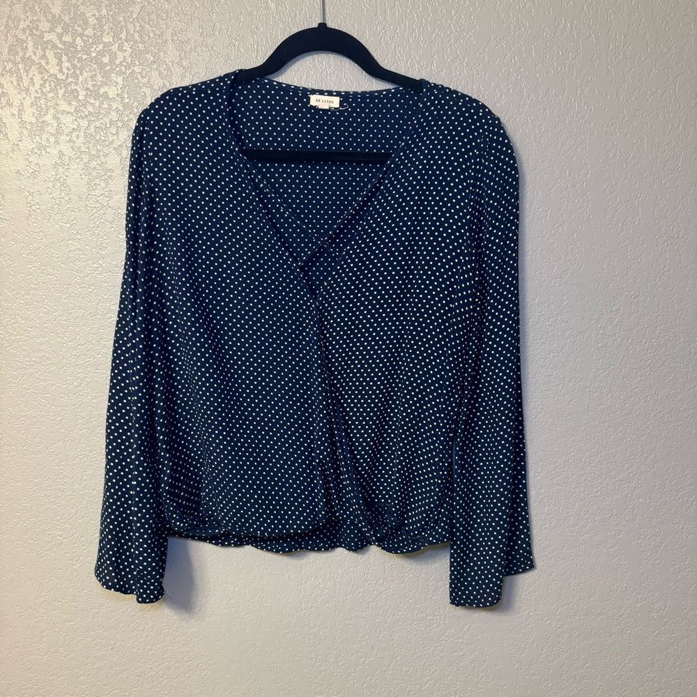 En Creme Women's Navy Polka Dot Long Sleeve Blouse size Medium
